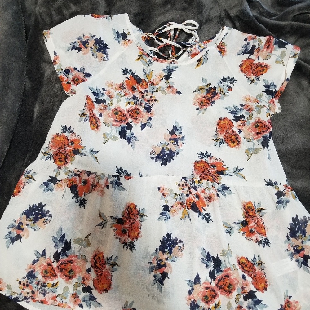 COPY - Xhilaration Floral Babydoll Top